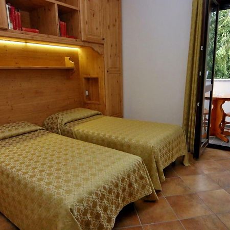 Albergo Ristorante Centro Vico Canavese Экстерьер фото