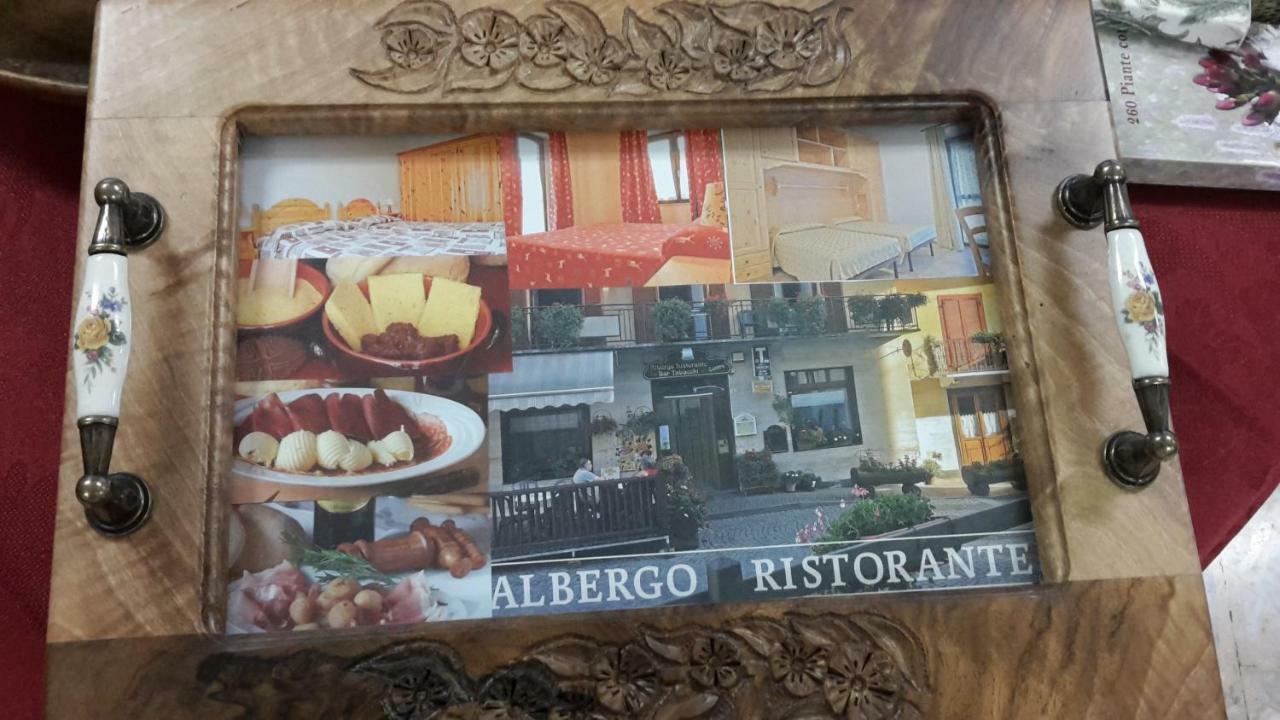 Albergo Ristorante Centro Vico Canavese Экстерьер фото
