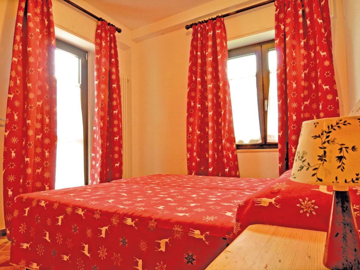 Albergo Ristorante Centro Vico Canavese Экстерьер фото