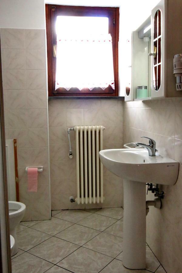 Albergo Ristorante Centro Vico Canavese Экстерьер фото