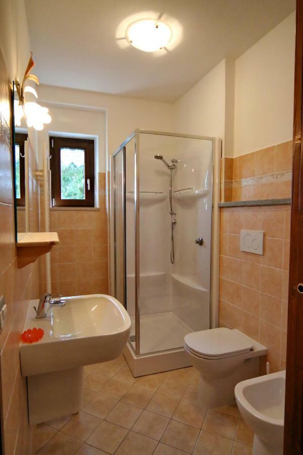 Albergo Ristorante Centro Vico Canavese Экстерьер фото