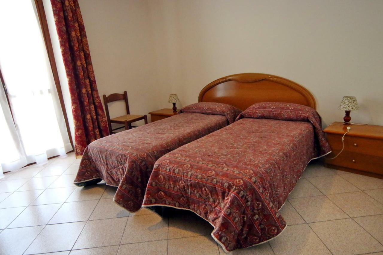 Albergo Ristorante Centro Vico Canavese Экстерьер фото